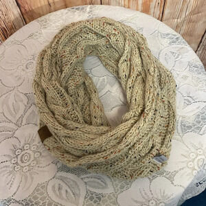 C.C Exclusive Women Oatmeal Winter‎ Warm Cable Knit Confetti Infinity Scarf NWOT